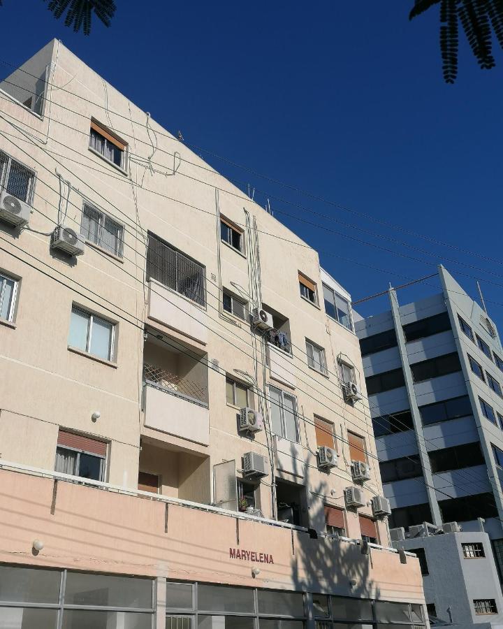 Elenas 1 Bedroom Apartment In Limassol Center Экстерьер фото